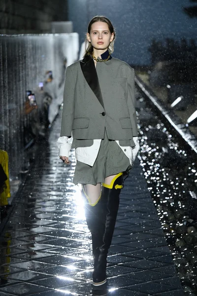 Look 34